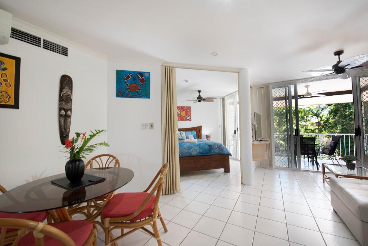 יורקיס נוב Golden Sands Beachfront Resort מראה חיצוני תמונה